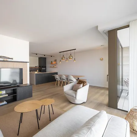 Lecomte - Arthur Seaview 207 Apartment *