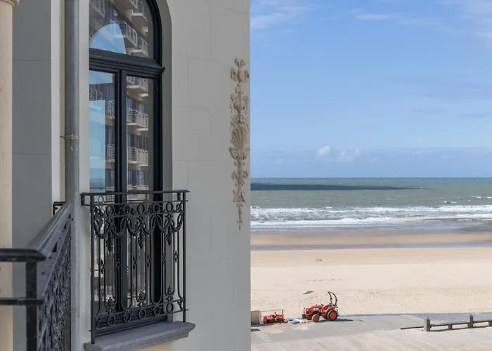 Lecomte - Arthur Seaview 207 *